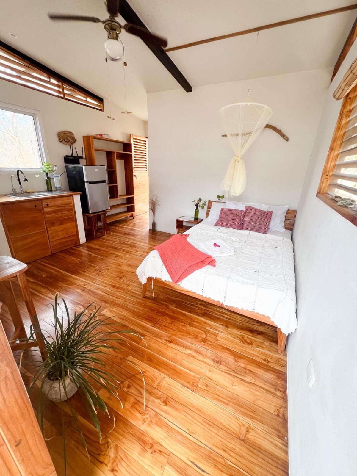 Nosotros Playa Maderas - Surf House & Casitas别墅 外观 照片